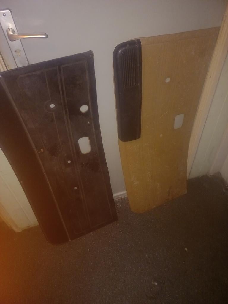 2 verschillende deurpanelen golf mk1 2drs, Ophalen, Gebruikt, Volkswagen