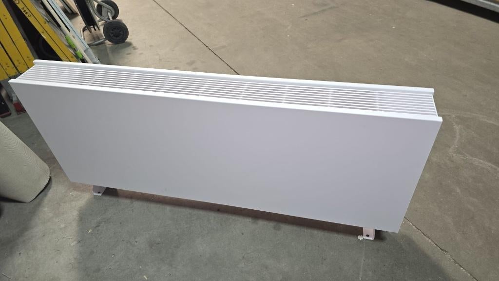 JAGA BRIZA CONVECTOR RADIATOR 55X145/41X145, Ophalen, 30 tot 80 cm, Radiator, Minder dan 60 cm