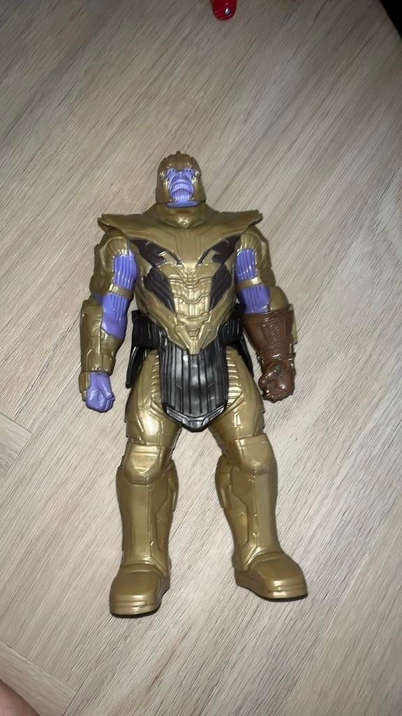 Thanos figuur, Ophalen, Zo goed als nieuw