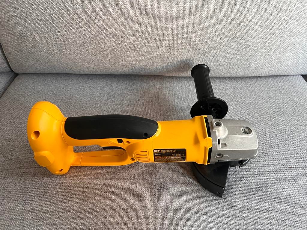 Dewalt Haakse Slijper DC410 - Nieuw, zonder accu, Doe-het-zelf en Verbouw, Gereedschap | Schuurmachines, Ophalen of Verzenden