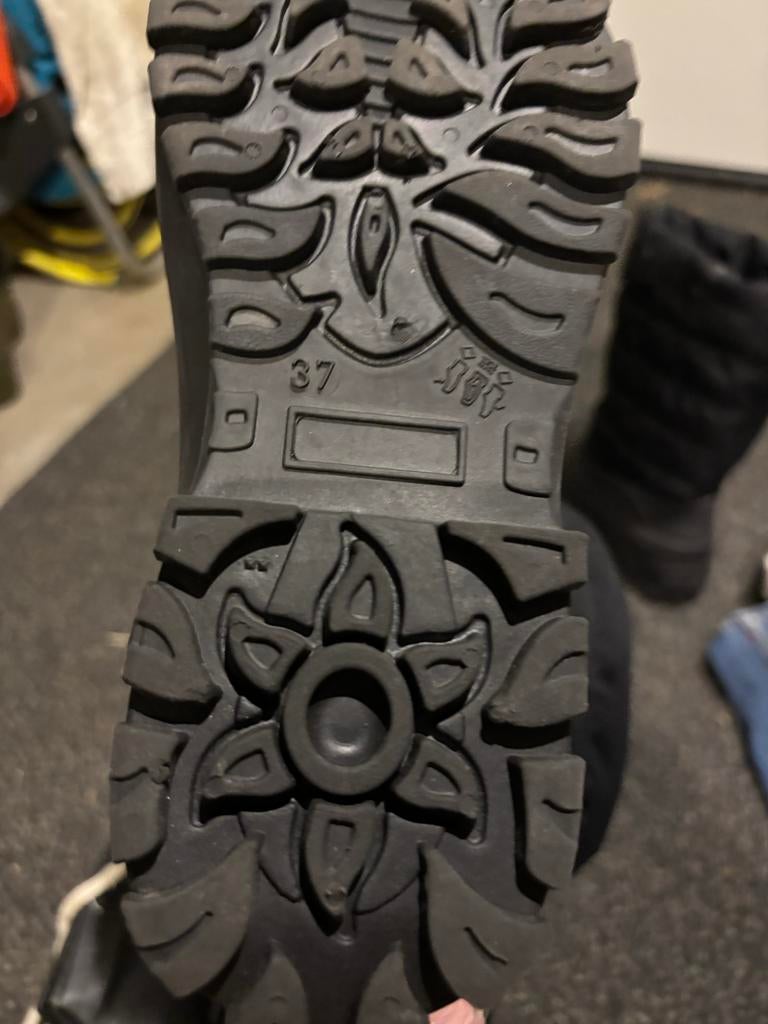 Warme snowboots - perfect voor de winter!, Ophalen of Verzenden, 100 tot 140 cm, Snowboots, Overige merken