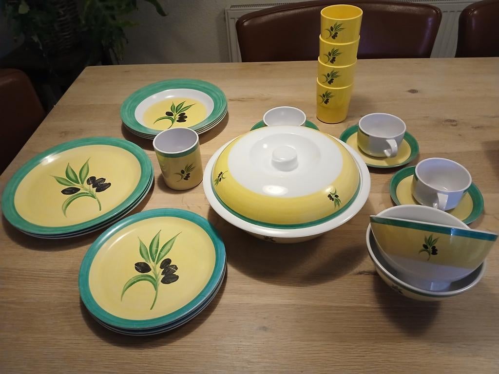 Gimex Melamine servies met olijfmotief, Ophalen of Verzenden, Gebruikt