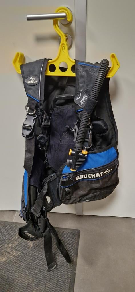 Beuchat trimvest BCD maat M + loodpockets, Watersport en Boten, Duiken, Ophalen