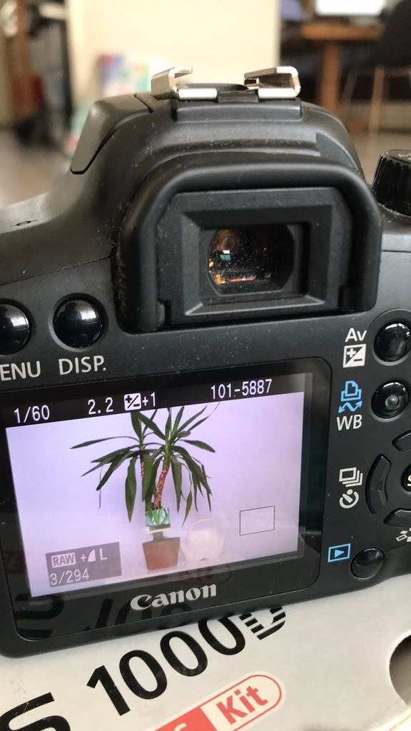 Canon EOS 1000D + Tamron zoomlens + accessoires, Audio, Tv en Foto, Fotocamera's Digitaal, Zo goed als nieuw, Canon, 8 keer of meer