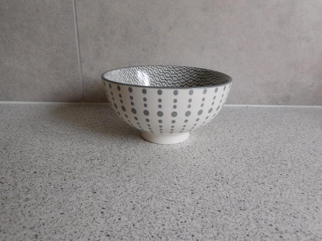 Kom 11,5 cm. Grijs streep Albert Heijn AH, Overige typen, Ophalen of Verzenden, Zo goed als nieuw, Overige stijlen