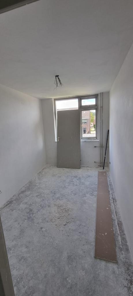 Cinnewal / verlaagd plafond / koof / led spot / inbouw kast