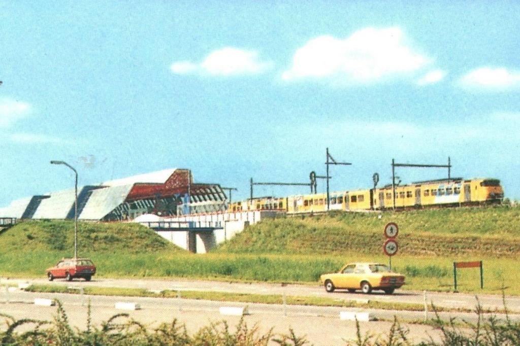 966741 Lelystad 80+ flevo Gelopen met postzegel, Verzamelen, Ophalen of Verzenden, 1980 tot heden, Gelopen, Flevoland