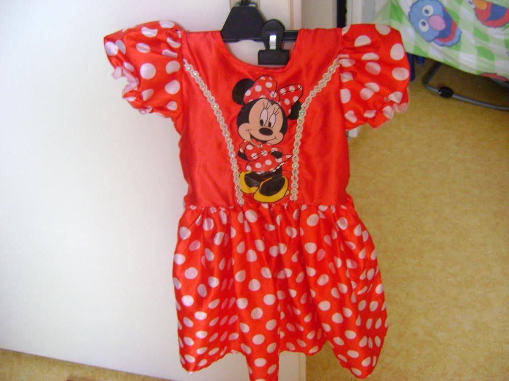 rode minnie mouse jurk mt 116/122 met pofmouwtjes en minnie, Ophalen of Verzenden, Zo goed als nieuw, 110 t/m 116, Meisje