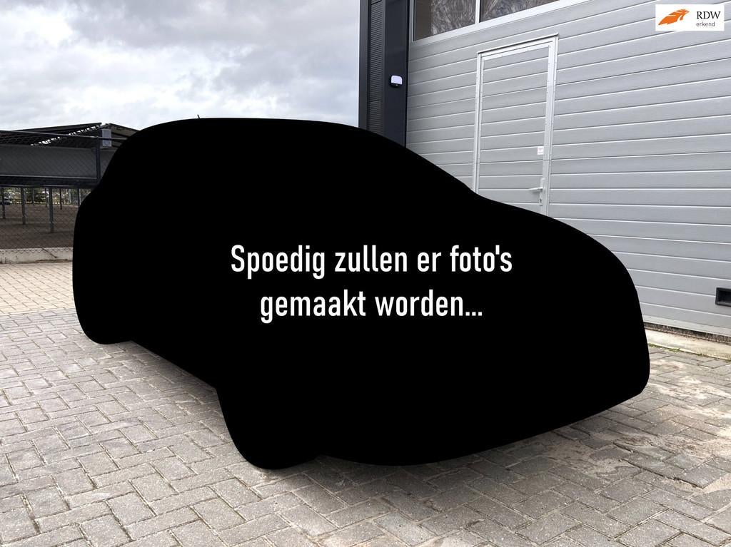 Kia Rio 1.4 DynamicLine Aut. - Navigatie - Achteruitrijcamer, Auto's, Kia, Gebruikt, Euro 6, 4 cilinders, 100 pk