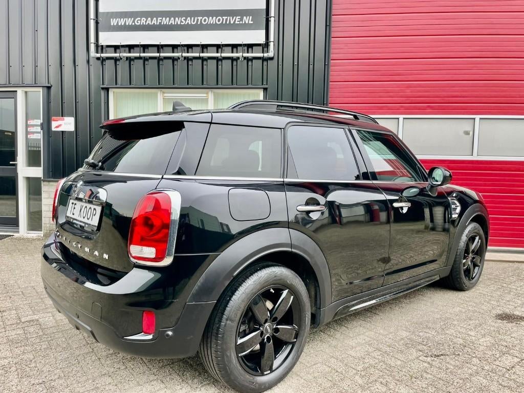 Mini Countryman F60 77000km Panoramadak Navi 1 JAAR GARANTIE, Auto's, Voorwielaandrijving, Countryman, Zwart, Bedrijf