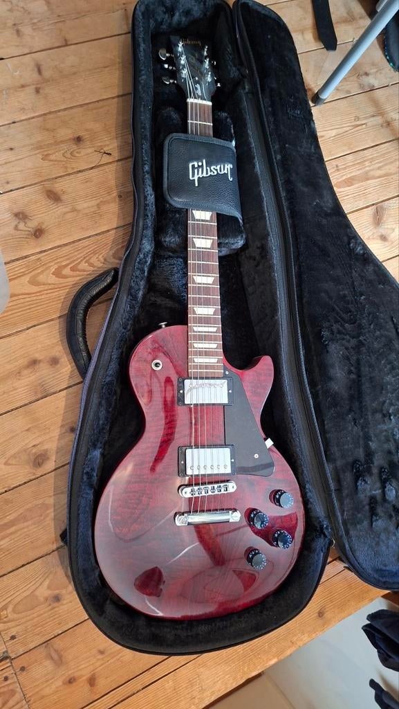 Gibson Les Paul met Line 6 versterker en pedalen, Ophalen, Gebruikt, Met versterker, Solid body