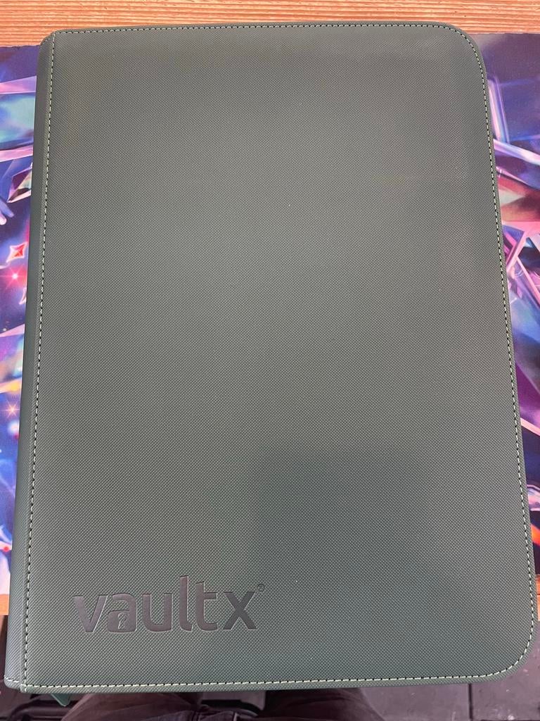 Vault X Map Pokemon Base Set Compleet Mega Evolutions, Ophalen of Verzenden, Gebruikt, Meerdere kaarten, Foil