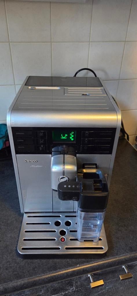 Saeco moltio koffiebonenmachine, Witgoed en Apparatuur, Koffiezetapparaten, Ophalen, Afneembaar waterreservoir, Gebruikt, Koffiemachine