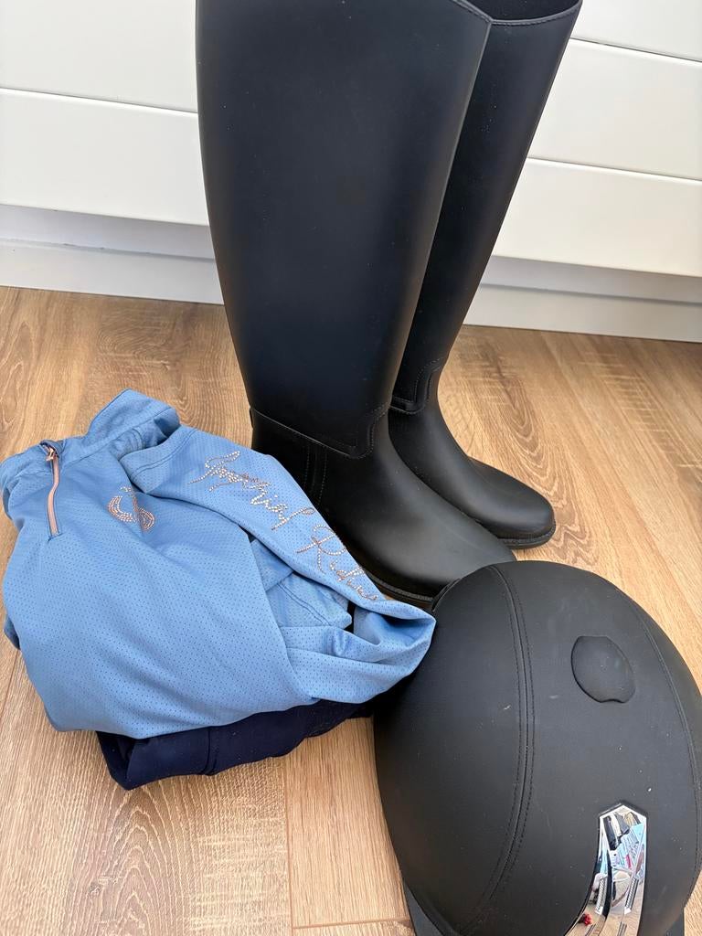 Paardrij outfit… zo goed als nieuw!!!, Dieren en Toebehoren, Paardrijkleding, Ophalen, Zo goed als nieuw, Dressuur, Cap