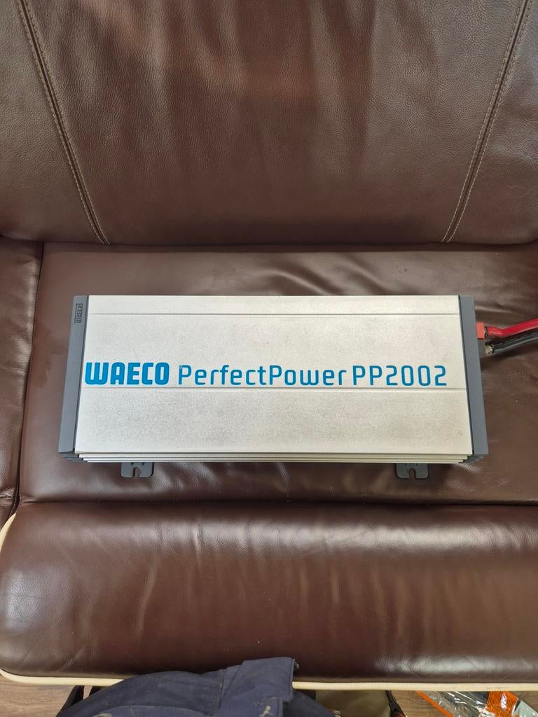 Waeco PerfectPower PP2002 Omvormer 2000 Watt, Ophalen of Verzenden, Gebruikt, Overige automerken