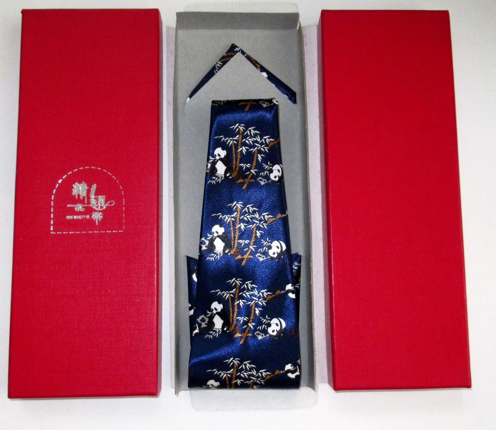 Kin Don Nieuwe zijde heren stropdas in eigen doos., Ophalen of Verzenden, Nieuw