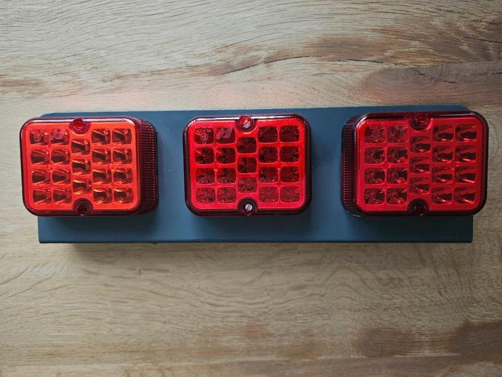 Lampenset met houder, stoflamp met remlichten LED, Auto diversen, Ophalen of Verzenden, Nieuw