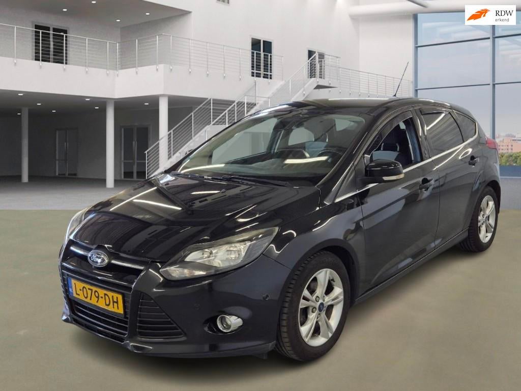 Ford Focus 1.0 Titanium NAVI PSENSOR CRUISE TREKHAAK 3 X SLE, Euro 5, 125 pk, Gebruikt, 635 kg