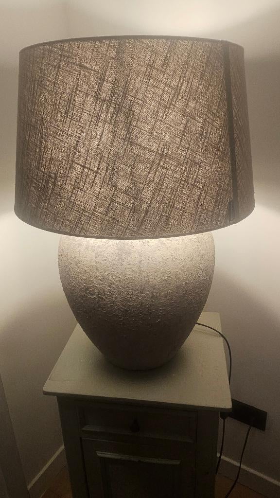 Kruiklamp van Brynxz, Ophalen, Rond, 50 cm of meer, Grijs