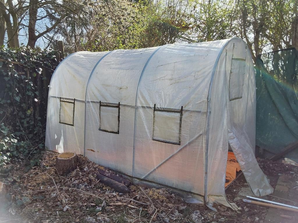 Tunnel tuinkas, Ophalen, Gebruikt, Folie, Kweekkas