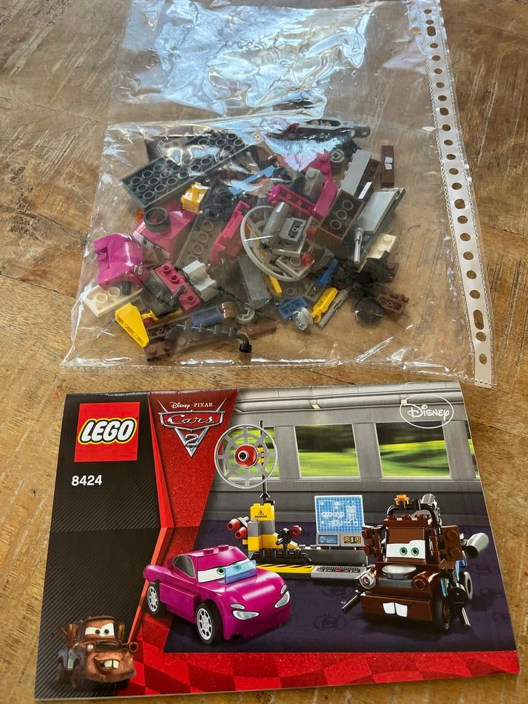 LEGO Cars 2 8424 Mater's Spionnen Missie met instructies, Gebruikt, Overige thema's, Lego, Ophalen of Verzenden