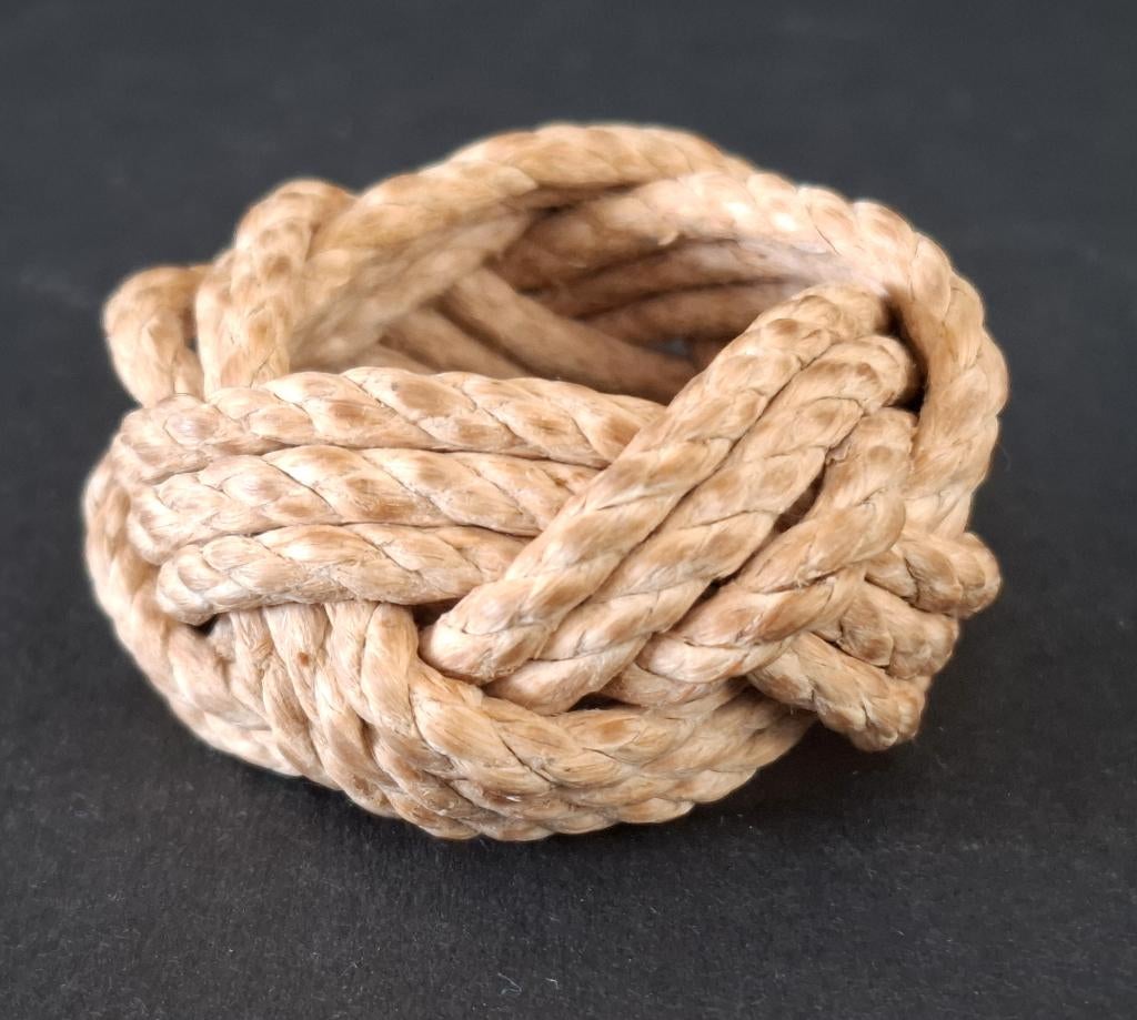 Scouting dasring - Turkse knoop, Verzamelen, Verzenden, Zo goed als nieuw, Pet, Hoed of Sjaal