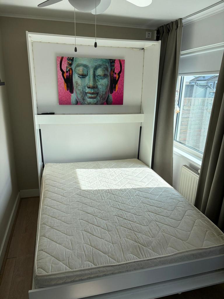 Verticaal Bedkast/ opklapbed 140 breed - Ruimtebesparend, Ophalen, Gebruikt, Wit, Tweepersoons