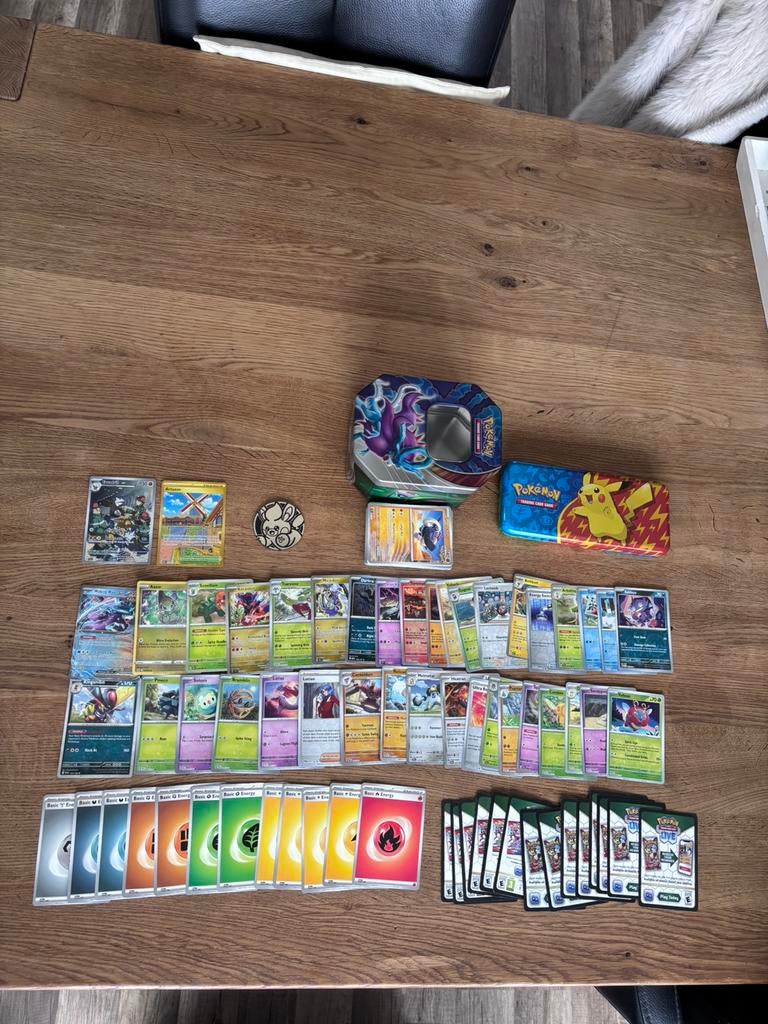 Kleine Pokémon kaarten verzameling (135 kaarten), Ophalen, Zo goed als nieuw, Meerdere kaarten