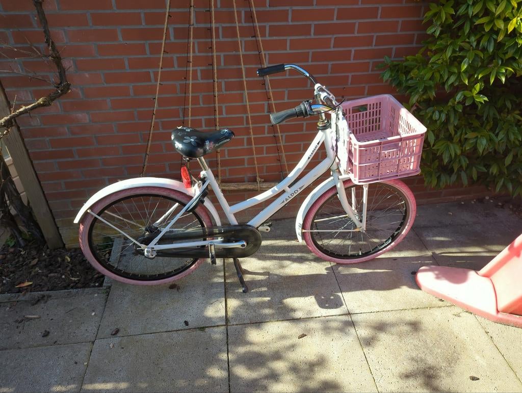 meisjesfiets met kratje, wielmaat 24, Fietsen en Brommers, Ophalen, Gebruikt, 24 inch, Versnellingen