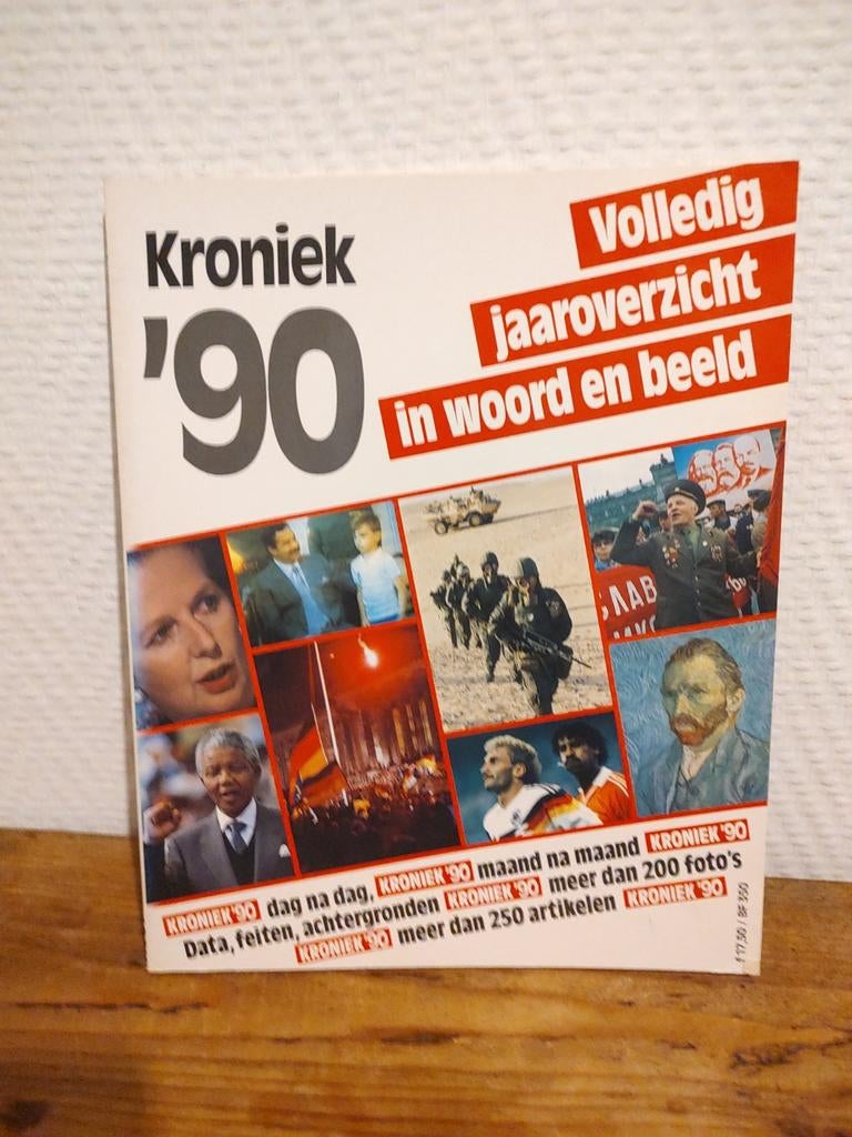 Kroniek '90 - Volledig jaaroverzicht in woord en beeld, Boeken, Ophalen of Verzenden, Gelezen, Overige typen