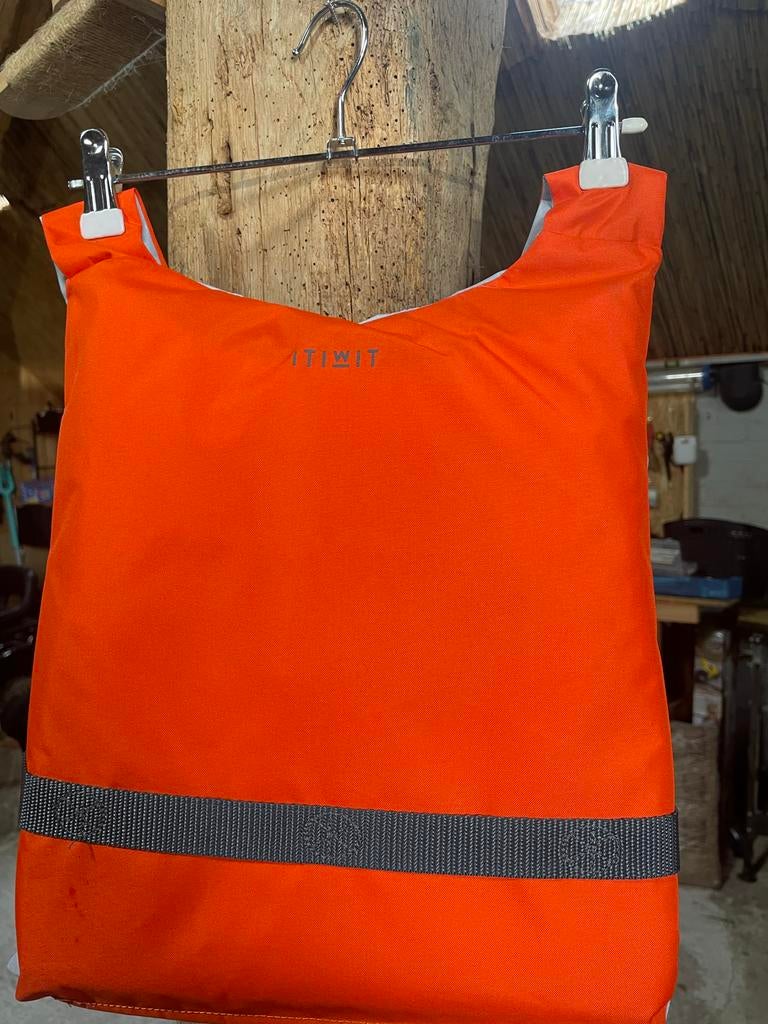 Nieuw Itiwit zwemvest/kajakvest 40-60 kg, Ophalen of Verzenden, Nieuw, Dame of Heer, Reddingsvest of Zwemvest