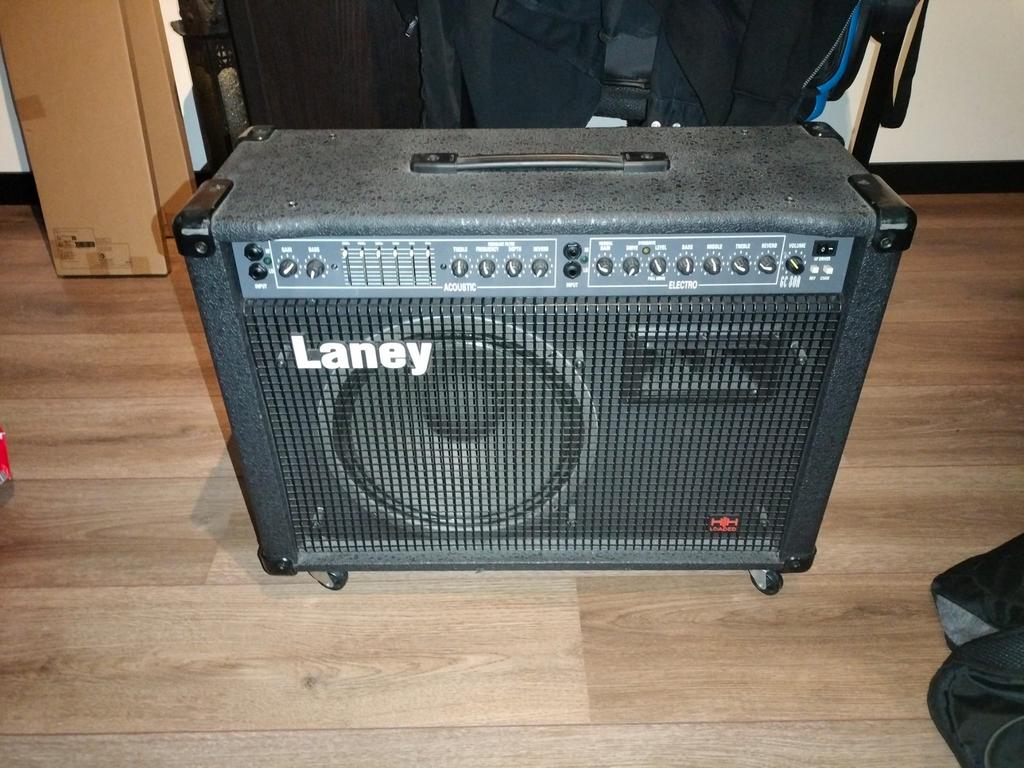 Laney versterker, Muziek en Instrumenten, Ophalen, Zo goed als nieuw, Gitaar, 100 watt of meer