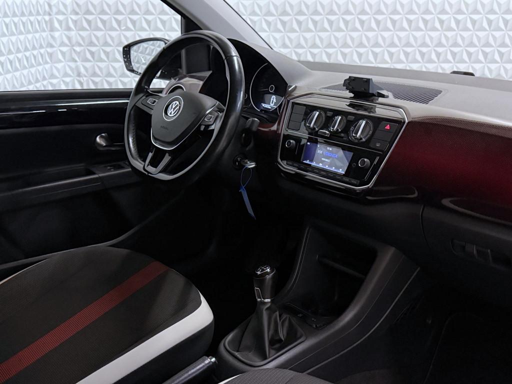 Volkswagen UP! 1.0 TSI 90PK! Mooi - Sportief & 92.000km (201, Auto's, Gebruikt, Metallic lak, 4 stoelen, Zwart