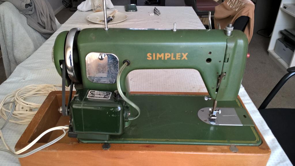 simplex naaimachine antiek, Ophalen