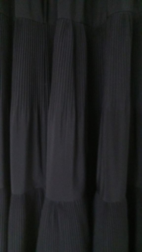 Super leuke stroken rok zwart maat 44/46, Kleding | Dames, Zwart, Maat 42/44 (L), Ophalen of Verzenden, Zo goed als nieuw