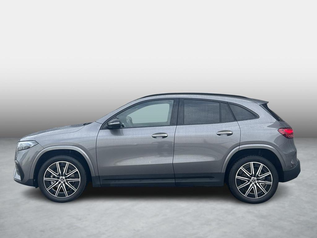 Mercedes-Benz EQA 250+ AMG | Night Pakket | Panoramadak | 36, 15 min, Stof, Zwart, Parkeercamera