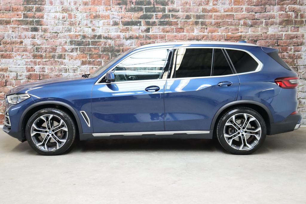 BMW X5 xDrive40i High Executive xLine Automaat / Live Cockpi, Gebruikt, Stoelverwarming, Blauw, 340 pk