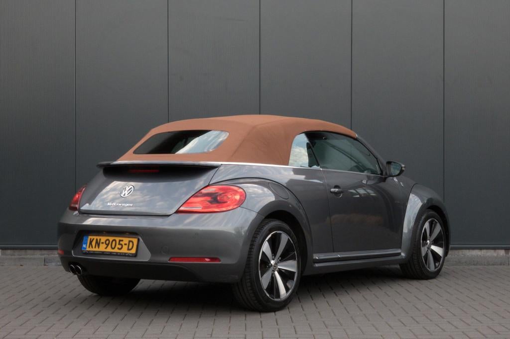 Volkswagen Beetle Cabriolet 1.4 TSI Sport BlueMotion KARMAN, Gebruikt, 4 stoelen, Startonderbreker, Voorwielaandrijving