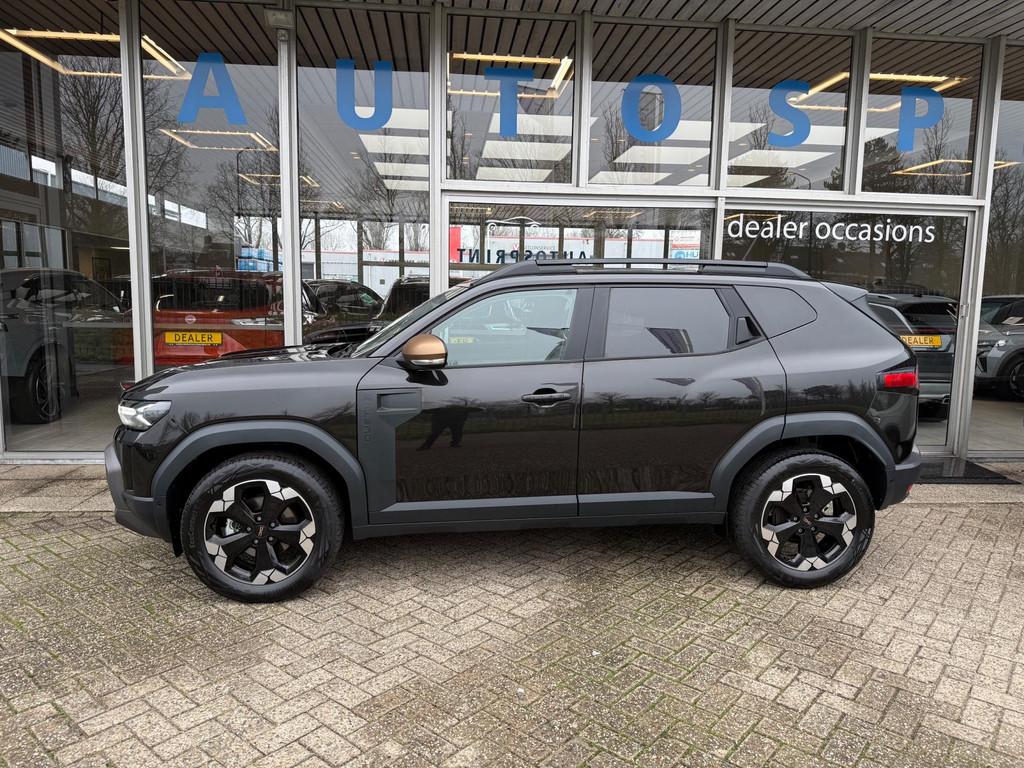 Dacia Duster 1.6 Hybrid 140 Extreme / ACHTERUITRIJCAMERA / C, Gebruikt, Zwart, 4 cilinders, Duster