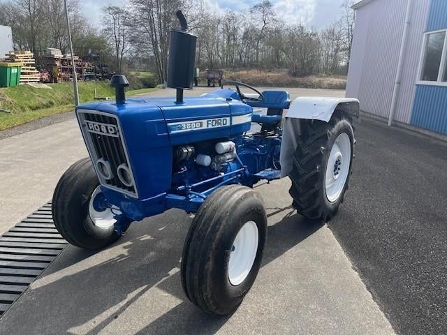 Ford 3600 en 2x   3000 rond spatbord en vierkant spatbord, Zakelijke goederen, Agrarisch | Tractoren, Gebruikt, Ophalen of Verzenden