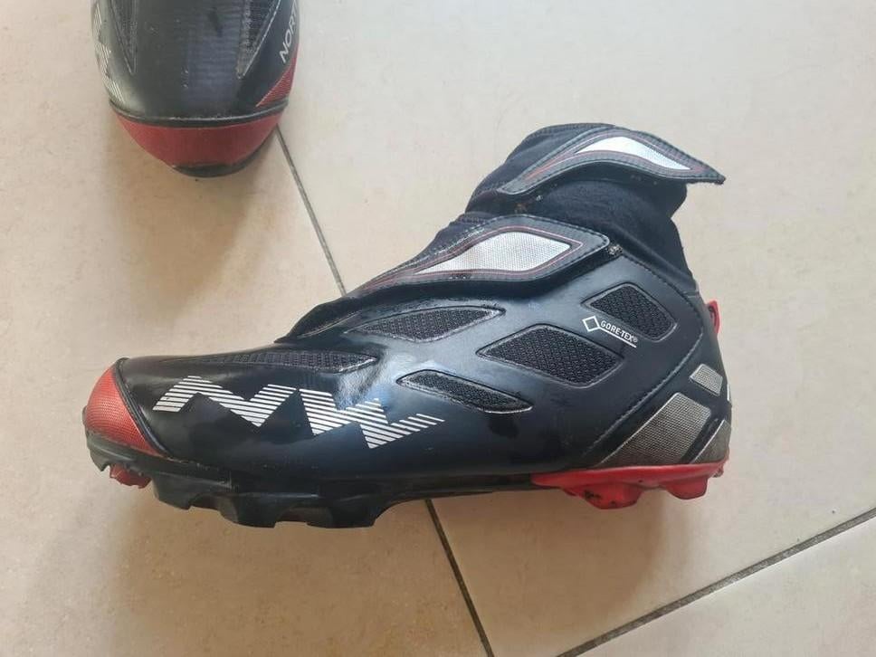 Gratis Northwave Goretex winterschoenen maat 43, Fietsen en Brommers, Fietsaccessoires | Fietskleding, Gebruikt, Dames, Schoenen