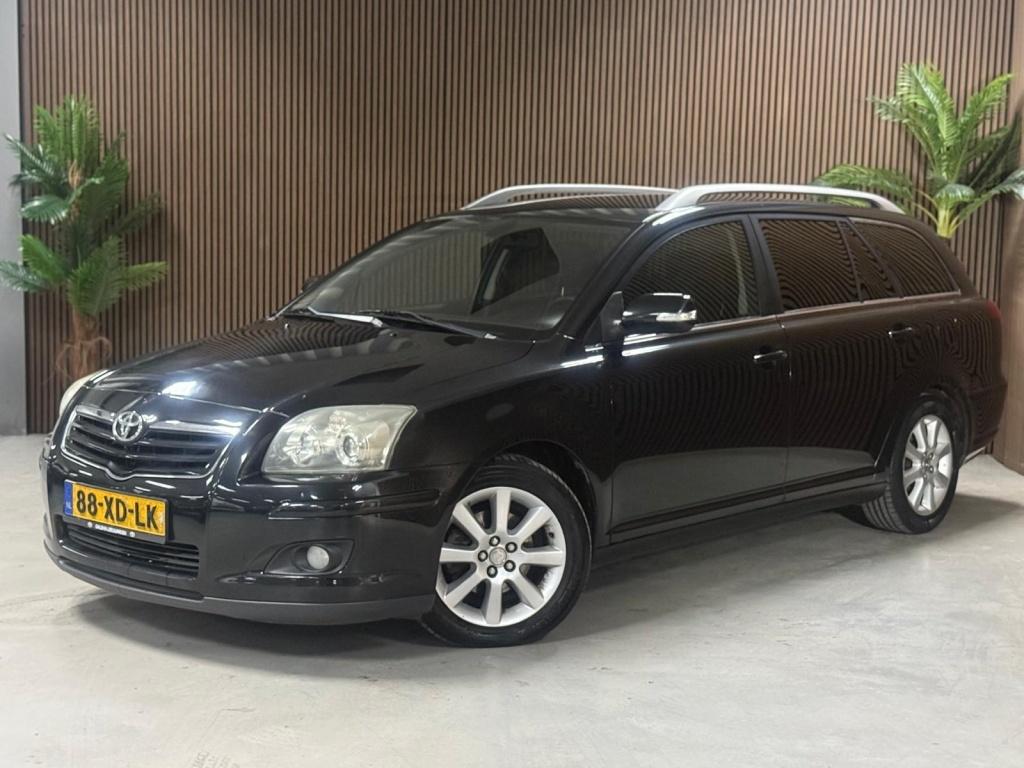 Toyota Avensis wagon 1.8 VVTi Luna (bj 2007), Voorwielaandrijving, Elektrische ramen, 4 cilinders, Zwart