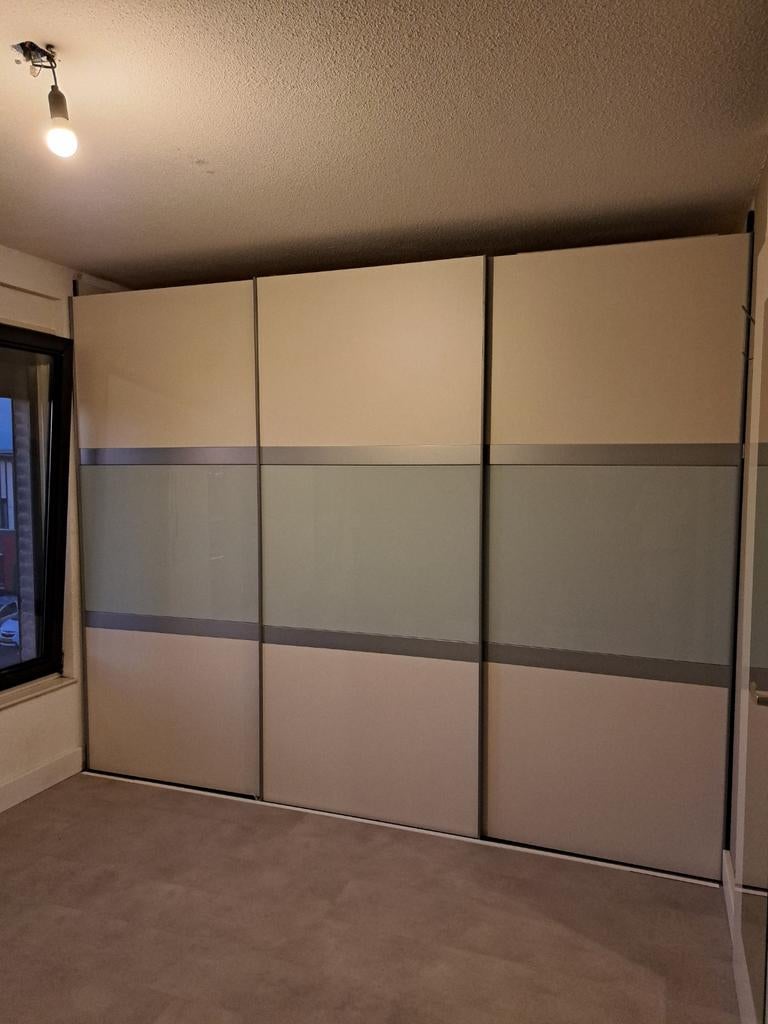 Inbouwkast met kastdeuren schuif, Gebruikt, 200 cm of meer, 50 tot 75 cm, Ophalen