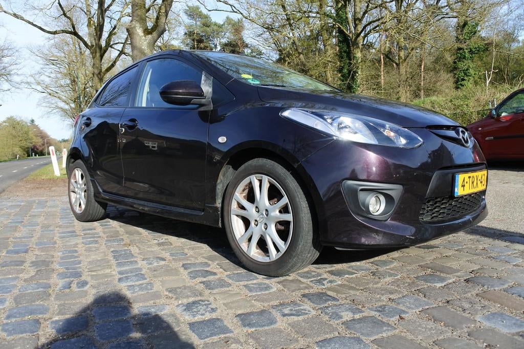 Mazda 2 1.5 S-VT Executive 5 drs nw apk 28-5-2027 airco lm v, Auto's, Voorwielaandrijving, Stof, 31 €/maand, 4 cilinders