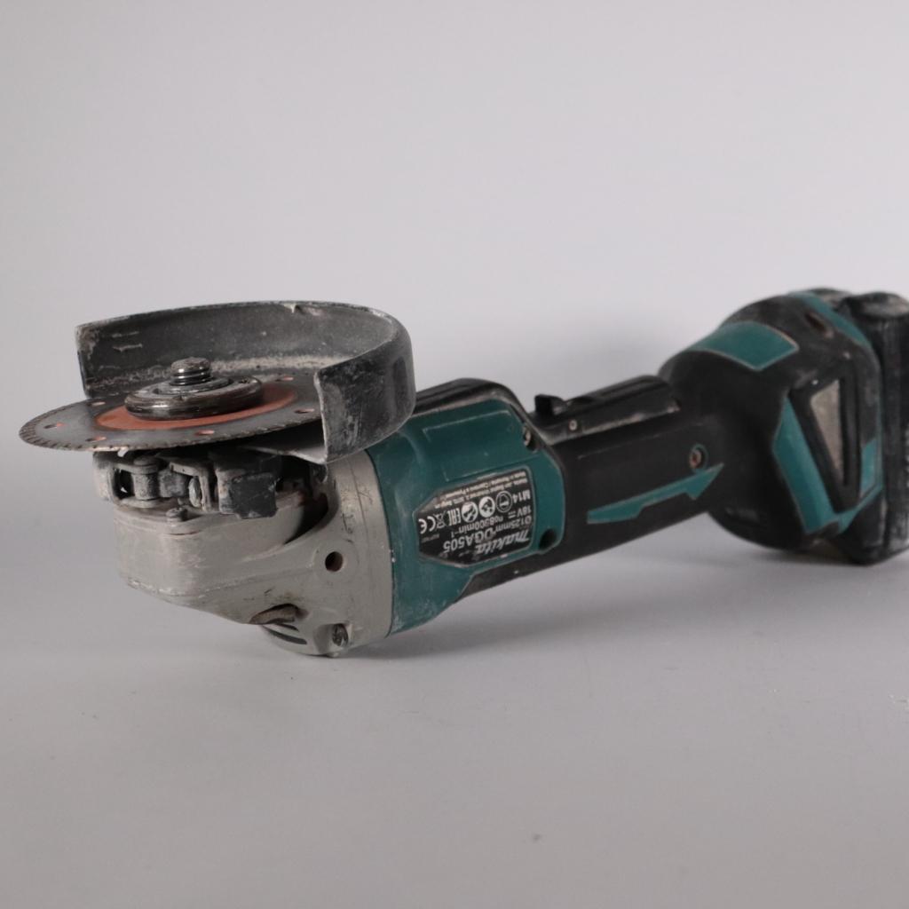Makita DGA505 Slijptol + Accu - Nette Staat, Makita, Gebruikt, Support@makita.com, Makita Corporation, 3-11-8, Sumiyoshi-cho, 
Anjo, Aichi 446-8502
Japan