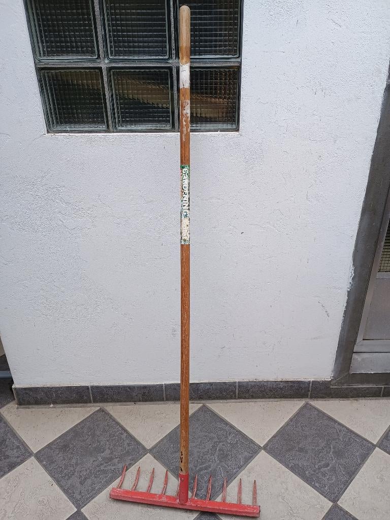 Professionele hark – Polet Gardening, Ophalen of Verzenden, Gebruikt