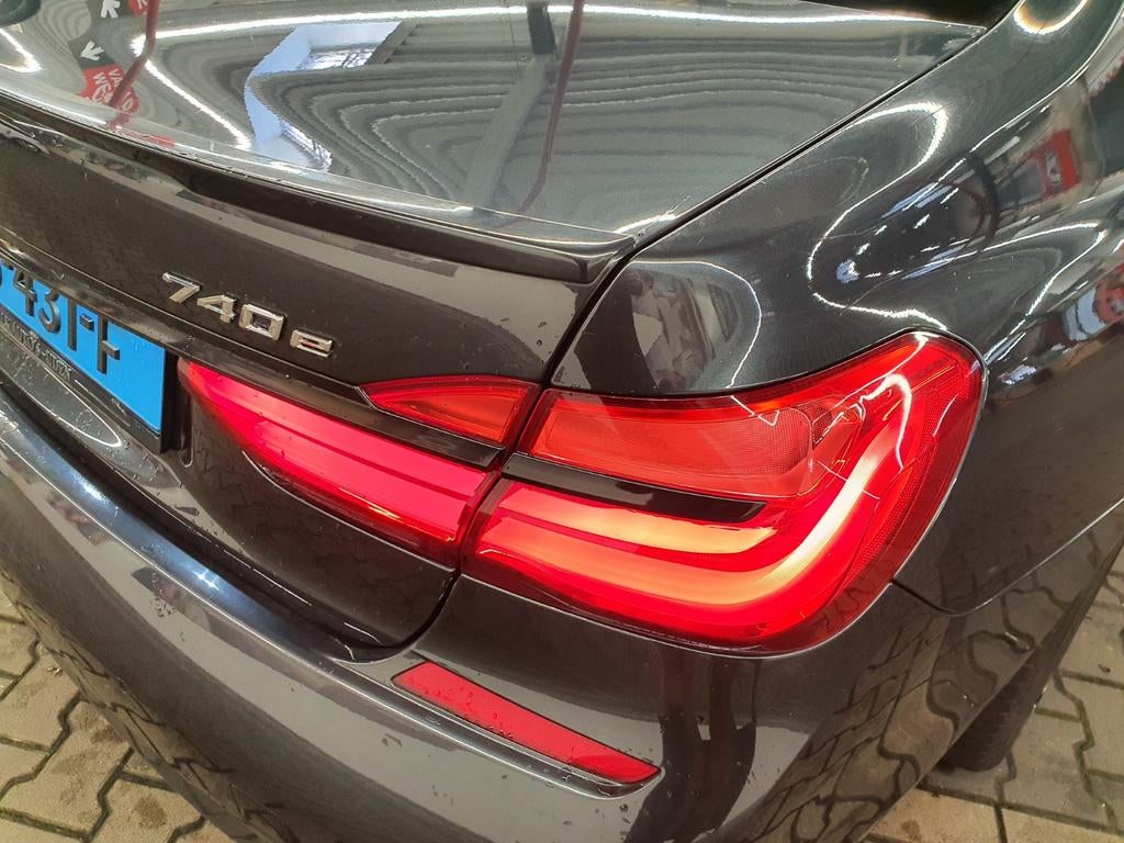 BMW 7-Serie 740e m-sport 326pk Iperformance Aut 2018 Grijs, Auto's, Automaat, 1998 cc, Achterwielaandrijving, Zwart