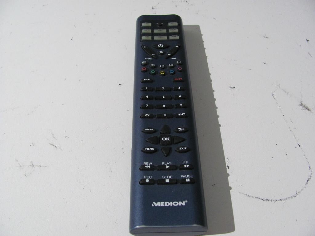 MEDION universele remote md6461, Ophalen of Verzenden, Zo goed als nieuw, Universeel, Receiver of Versterker