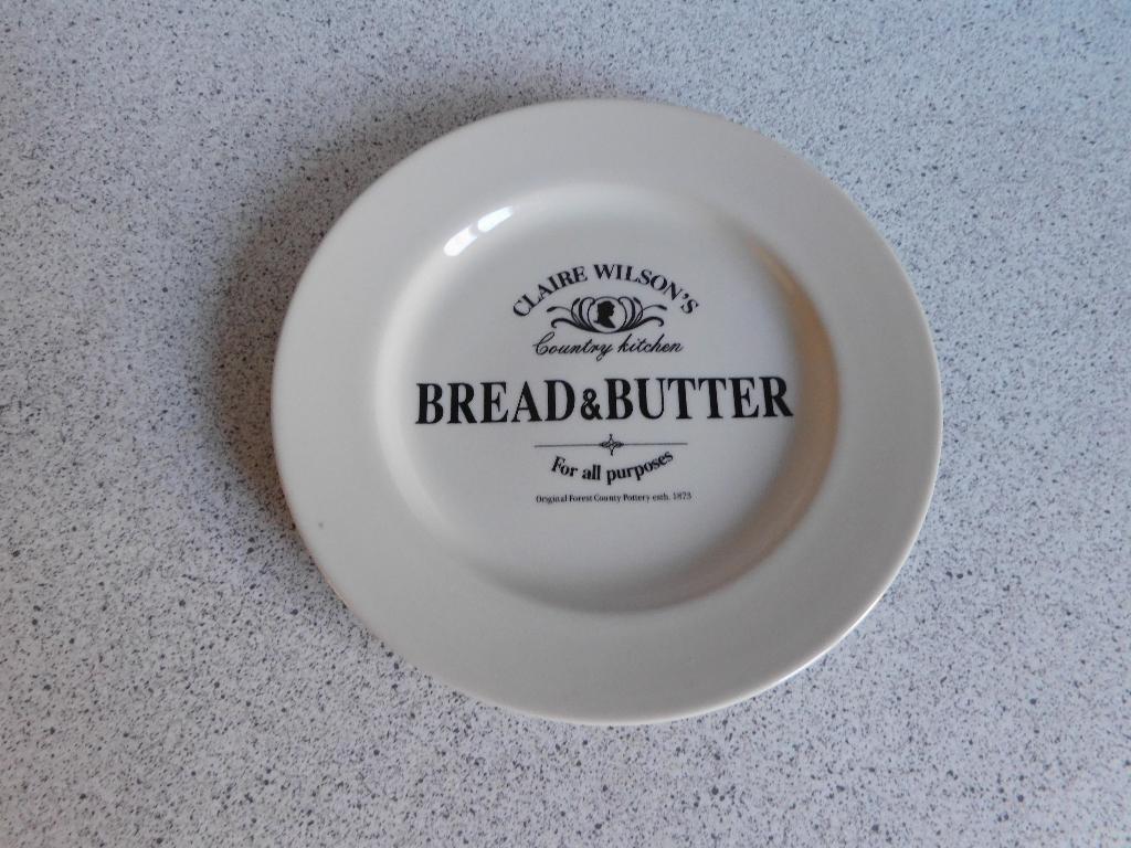 Bord 17,5 cm. Bread & Butter Claire Wilson, Ophalen of Verzenden, Zo goed als nieuw, Bord(en), Overige stijlen