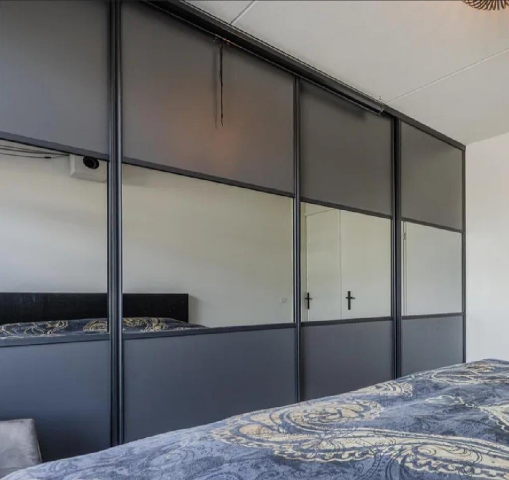 4 kastdeuren incl bovenrails, Ophalen